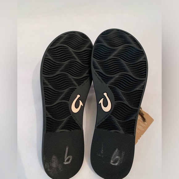 NWT olukai black la’i slide sandals size 8 islander lifestyle comfort sandal - Picture 4 of 5